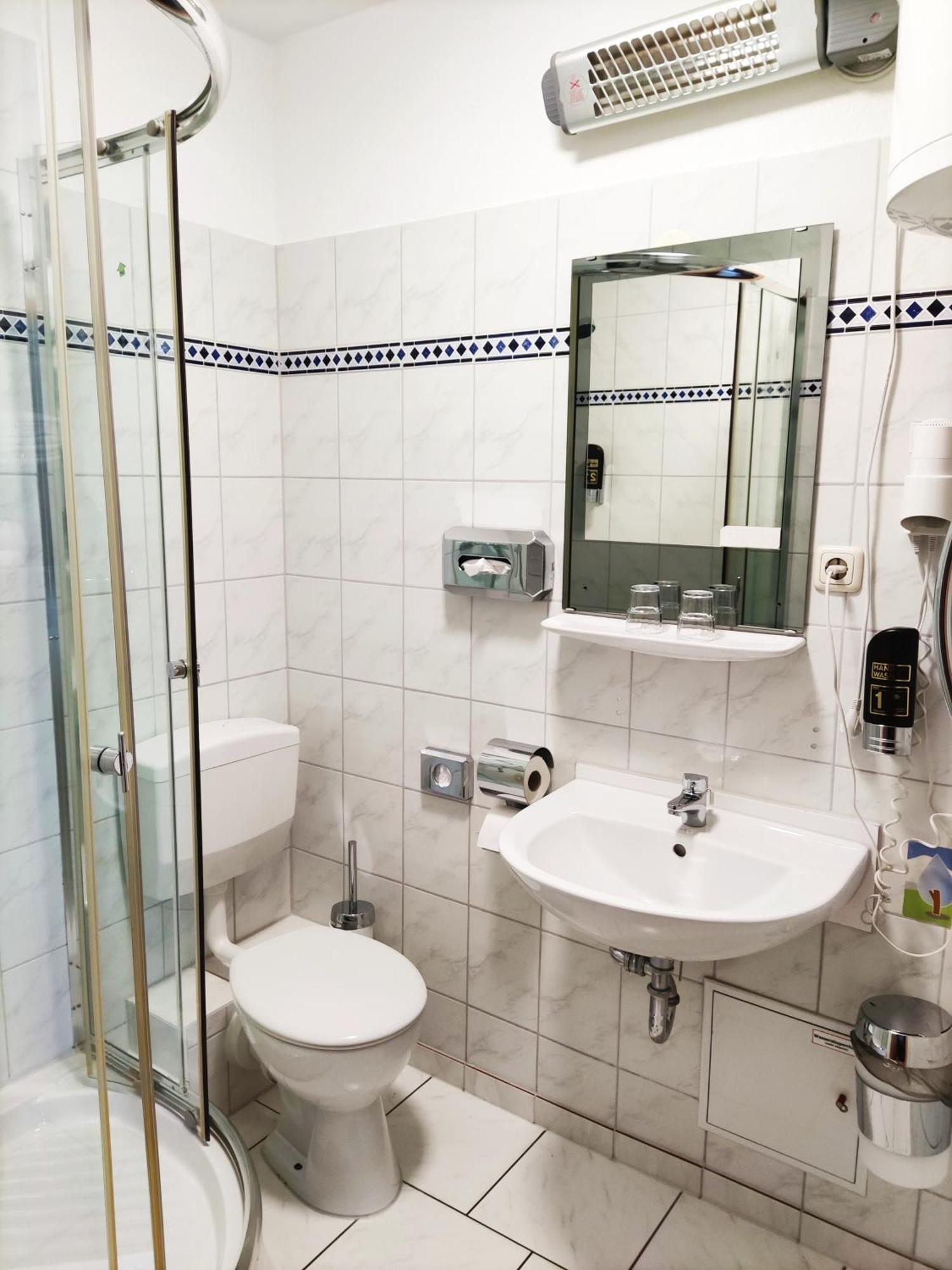 Hotel Am Hopfenmarkt Rostock Habitación foto