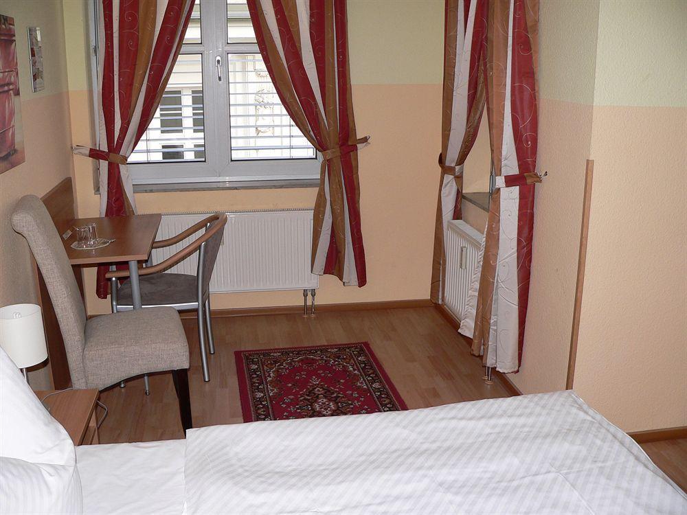 Hotel Am Hopfenmarkt Rostock Exterior foto