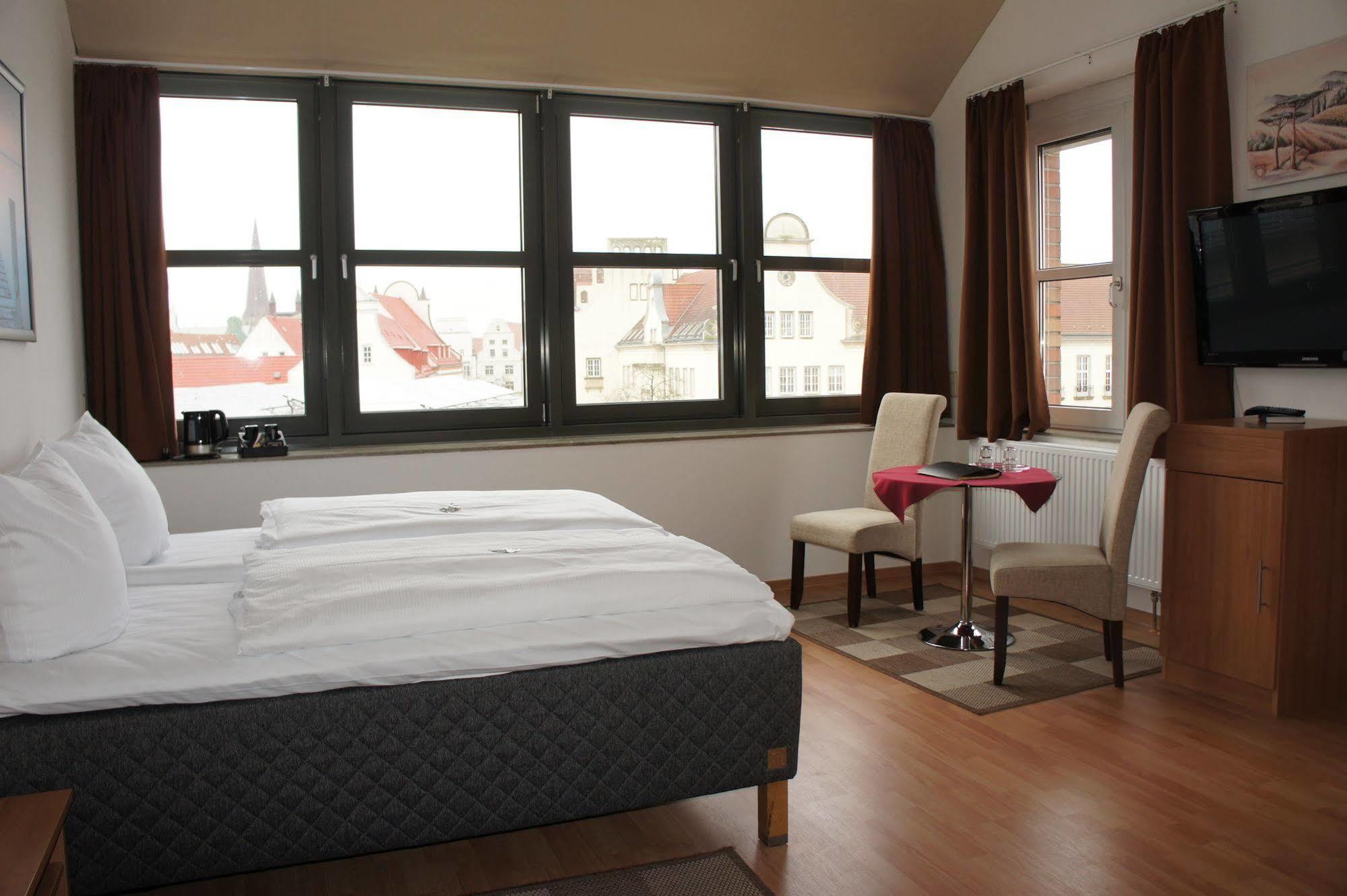 Hotel Am Hopfenmarkt Rostock Exterior foto